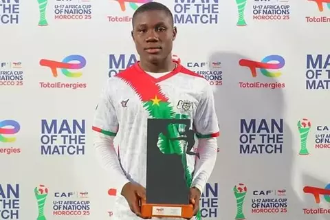 هداف أمم أفريقيا تحت 17 عامًا.. أشرف تابسوبا يجذب أنظار كبار أوروبا (فيديو) 